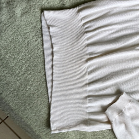 Vintage cream color sweather - Picture 5 of 6